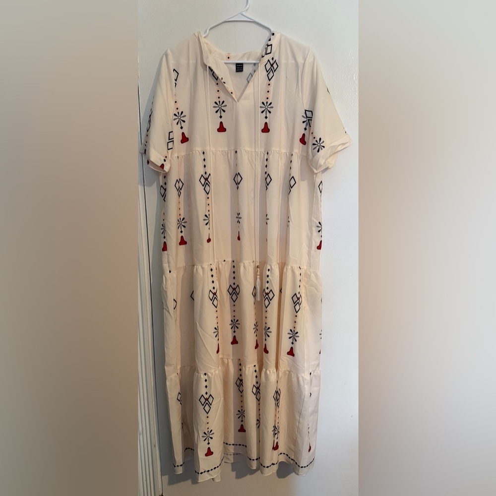 SHEIN maxi dress. 
Color: multi  Size: XL